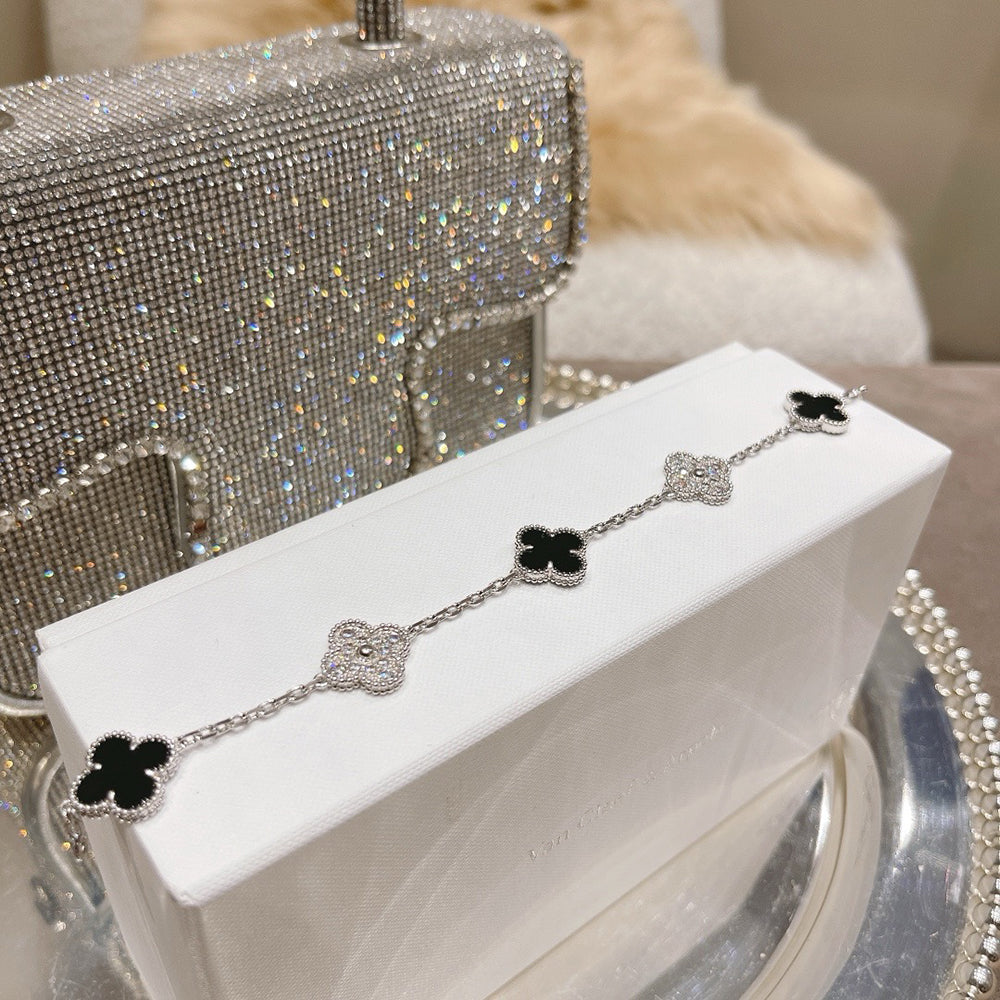 [Star]New CLOVER 5 MOTIF ONYXS BRACELET COLLECTION