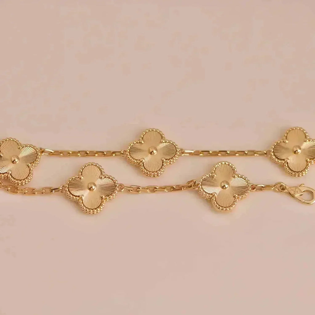 [Star]New  CLOVER 5 MOTIF LASER BRACELET COLLECTION