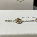 [Star]New  CLOVER 5 MOTIF LASER BRACELET COLLECTION