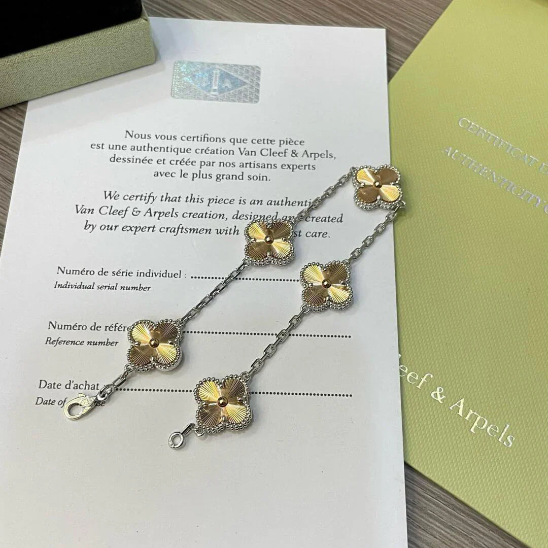 [Star]New  CLOVER 5 MOTIF LASER BRACELET COLLECTION