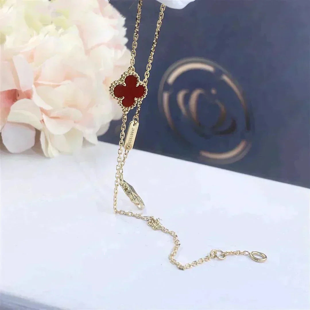 ¡®Star¡¯CLOVER  CARNELIAN SINGLE FLOWER BRACELET