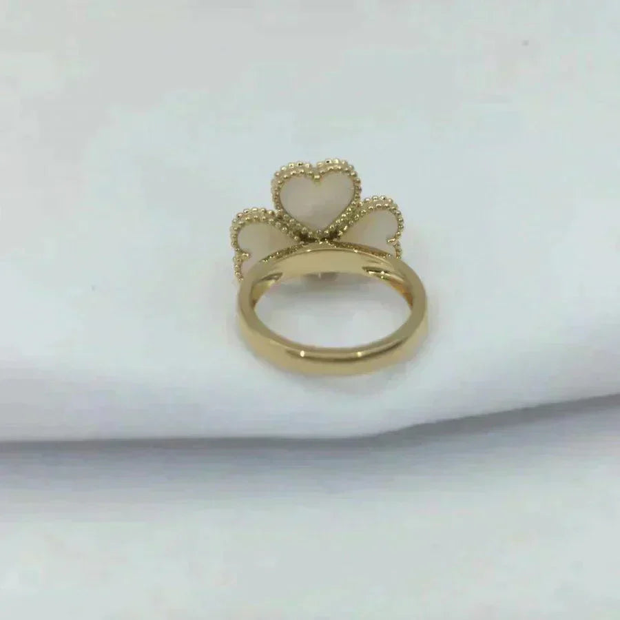 ¡®Star¡¯SWEET CLOVER WHITE MOP RING