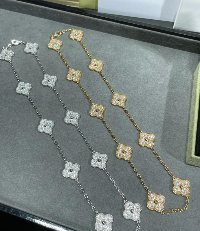 [¡®Star¡¯]CLOVER 10 MOTIFS FULL DIAMOND NECKLACE
