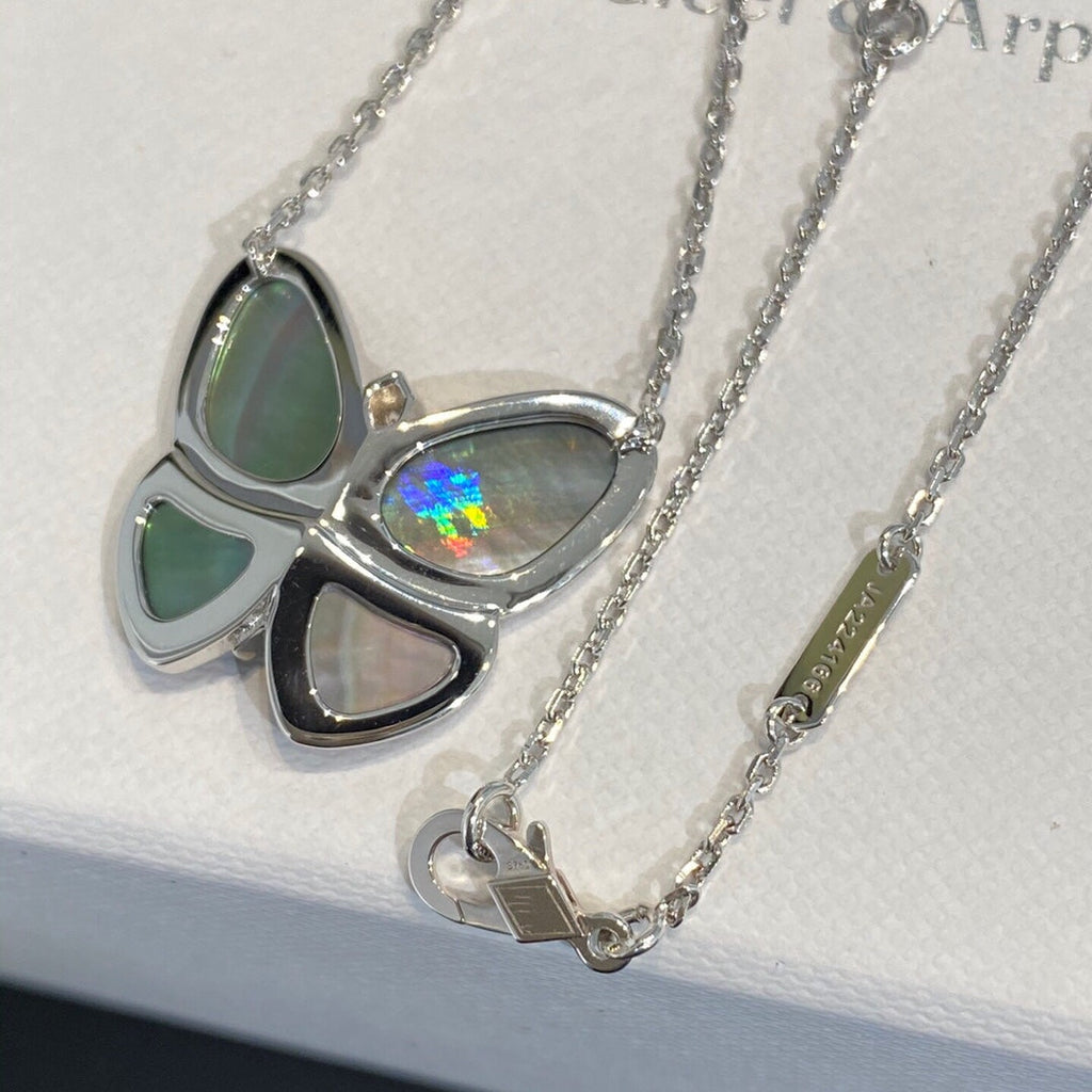 ¡®Star¡¯LARGE BUTTERFLY SILVER PENDANT DIAMOND NECKLACE