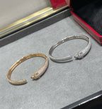 ¡®Star¡¯PANTHERE FULL DIAMOND OPEN BRACELET