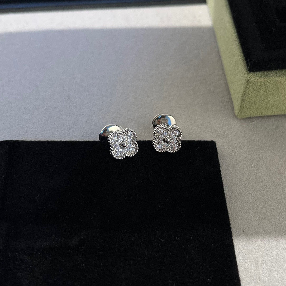 ¡®Star¡¯CLOVER MINI DIAMOND STUD EARRINGS